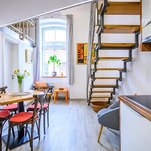 The Happy Loft Apartment